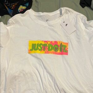 Nike White Graphic Tee
